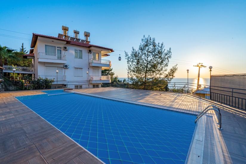 Apartment mit einem Schlafzimmer mit Blick auf den Kleopatra-Strand - Photo 14