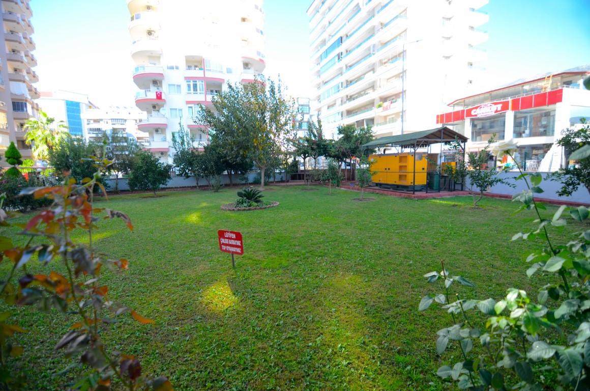 MAY370 - Photo 7