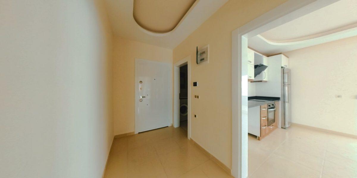 MAY368 - Photo 16