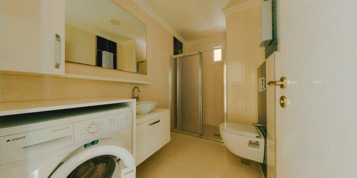 MAY368 - Photo 17