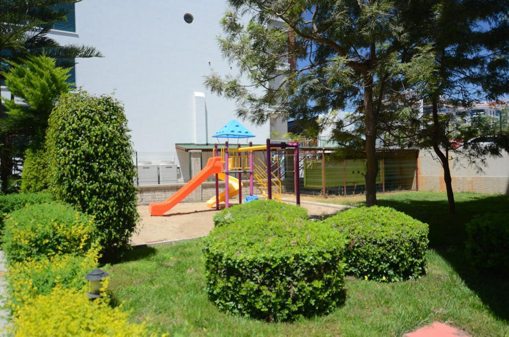 MAY366 - Photo 29