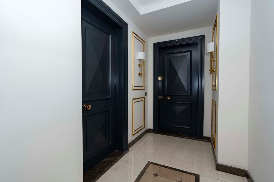 MAY478 - Photo 10