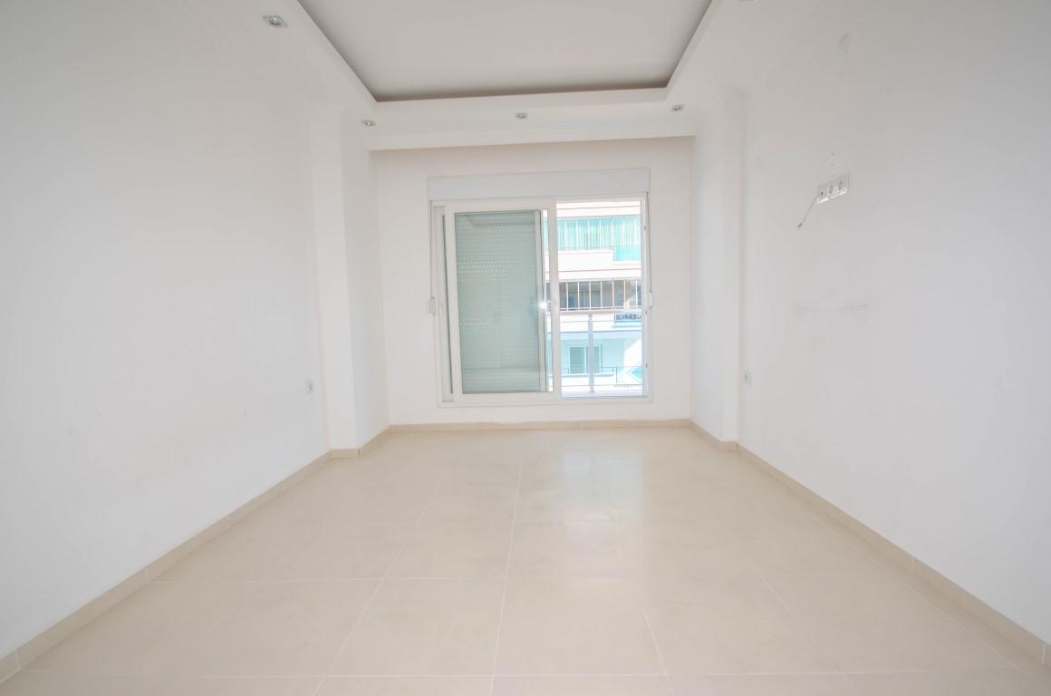 MAY464 - Photo 17