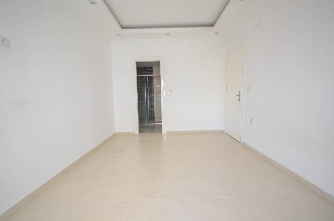 MAY464 - Photo 19