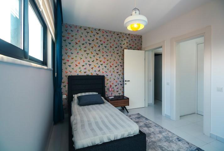 MAY523 - Photo 20