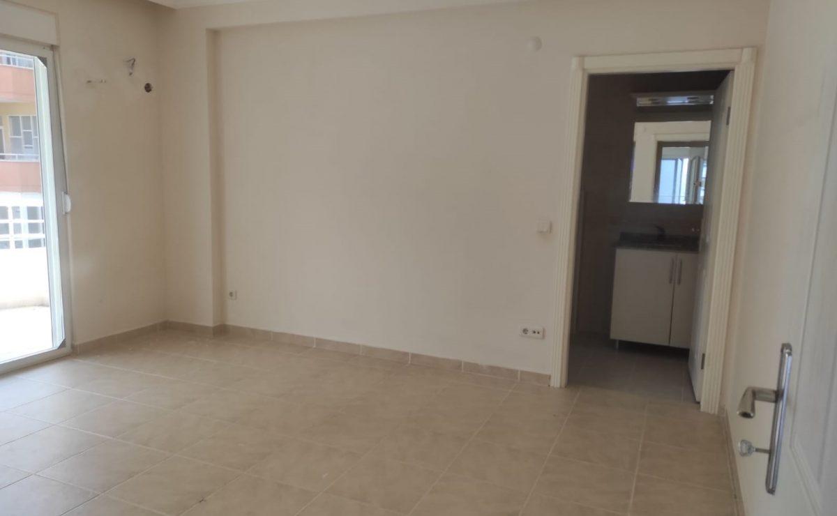 MAY472 - Photo 10