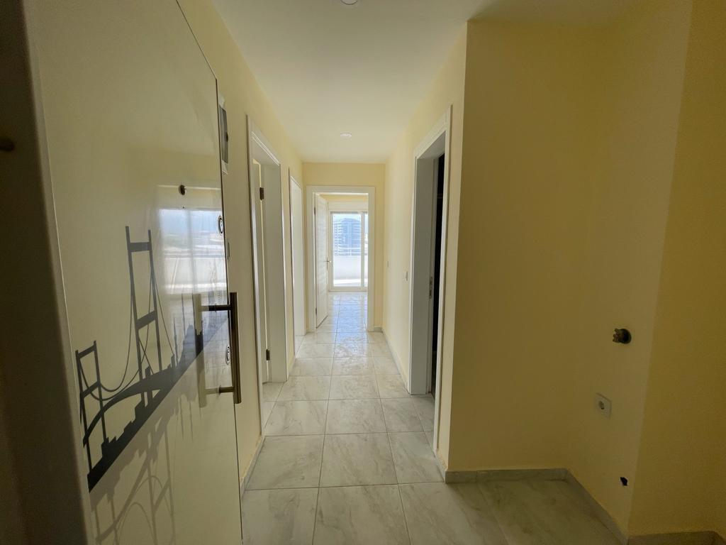 MAY538 - Photo 14