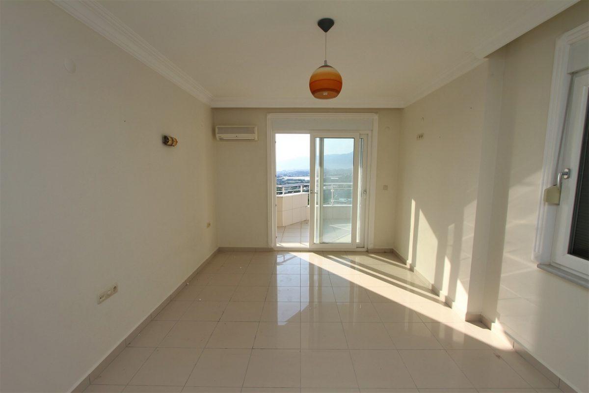MAY465 - Photo 7