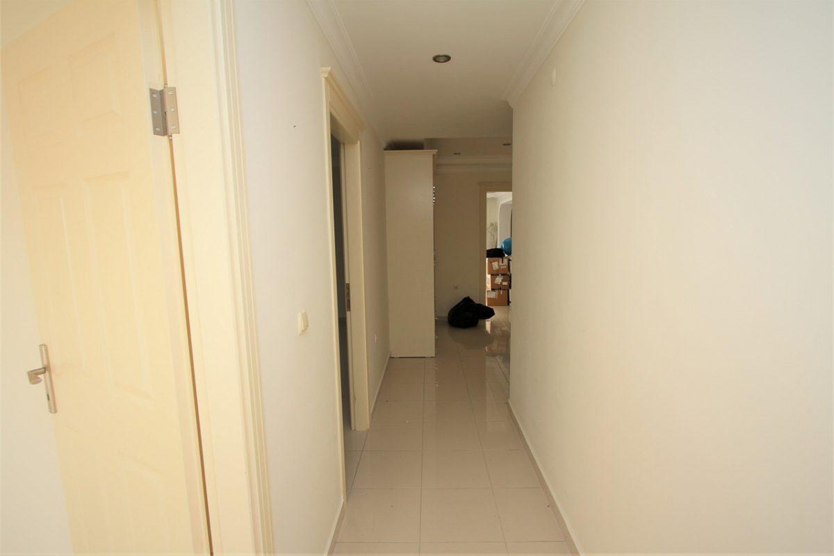 MAY465 - Photo 6
