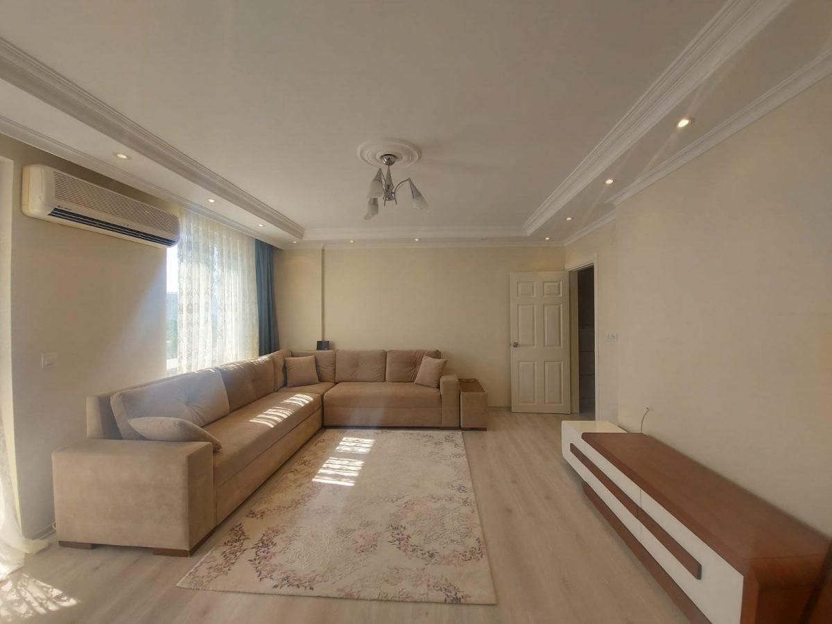 MAY557 - Photo 2