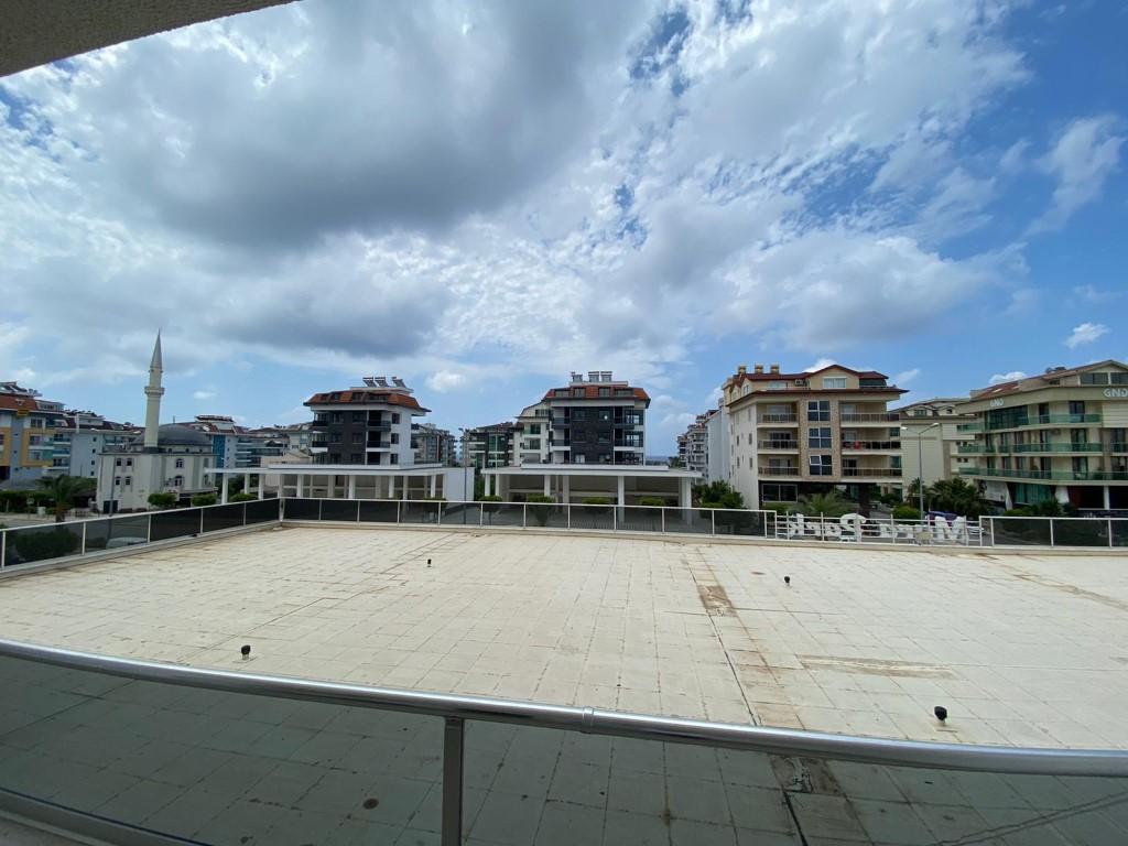 MAY560 - Photo 11