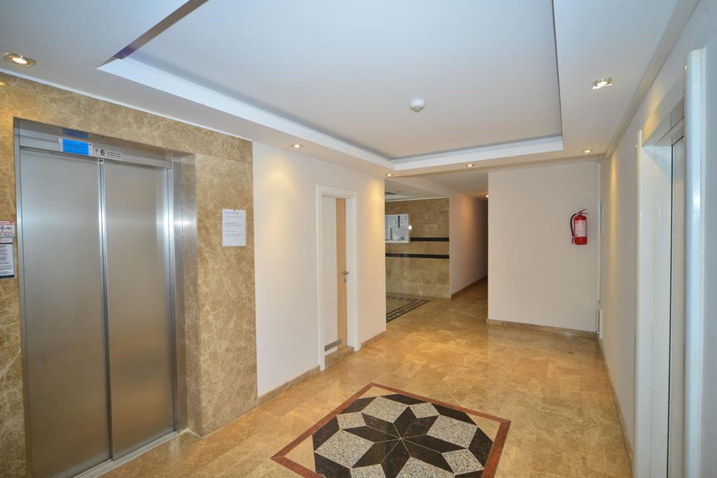 MAY568 - Photo 8