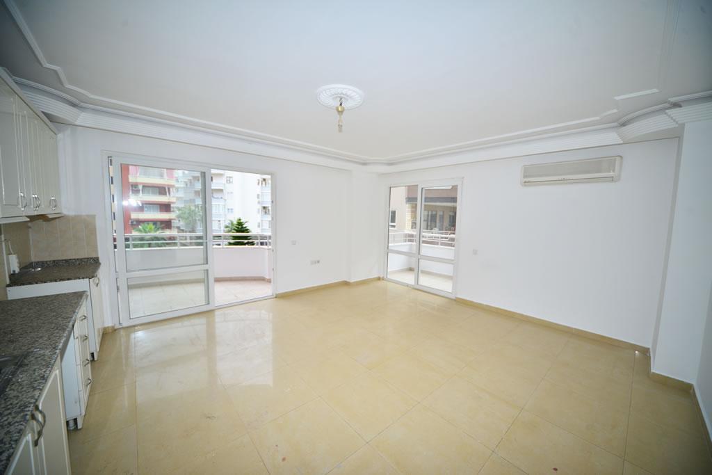 MAY577 - Photo 14