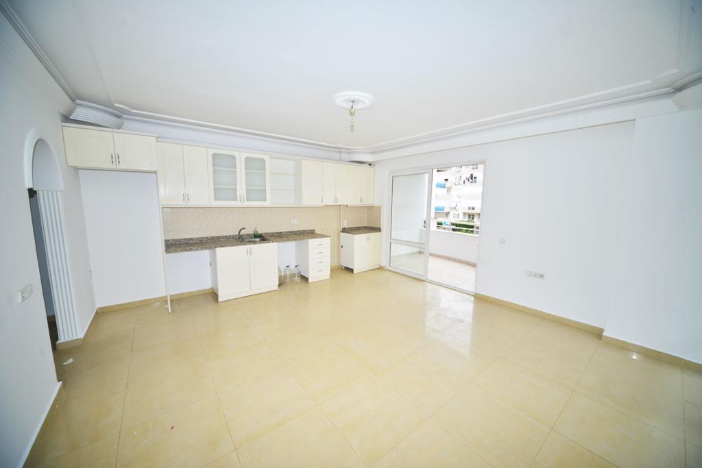 MAY577 - Photo 15