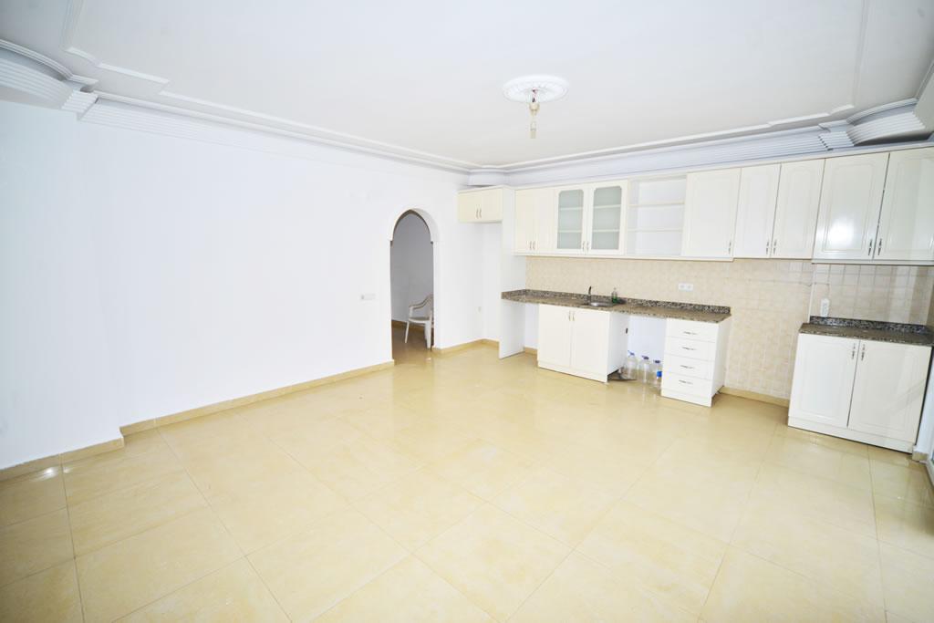 MAY577 - Photo 16