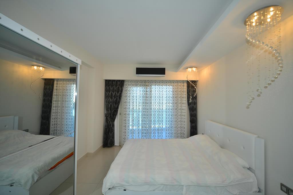 MAY580 - Photo 14