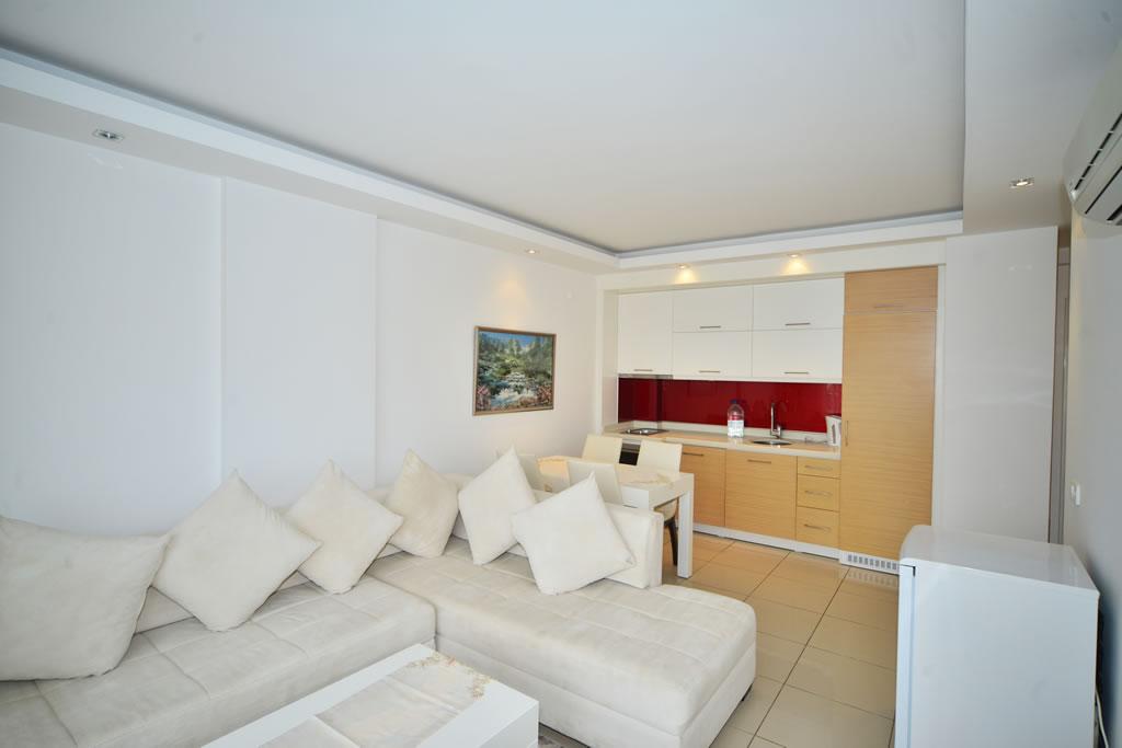 MAY568 - Photo 10