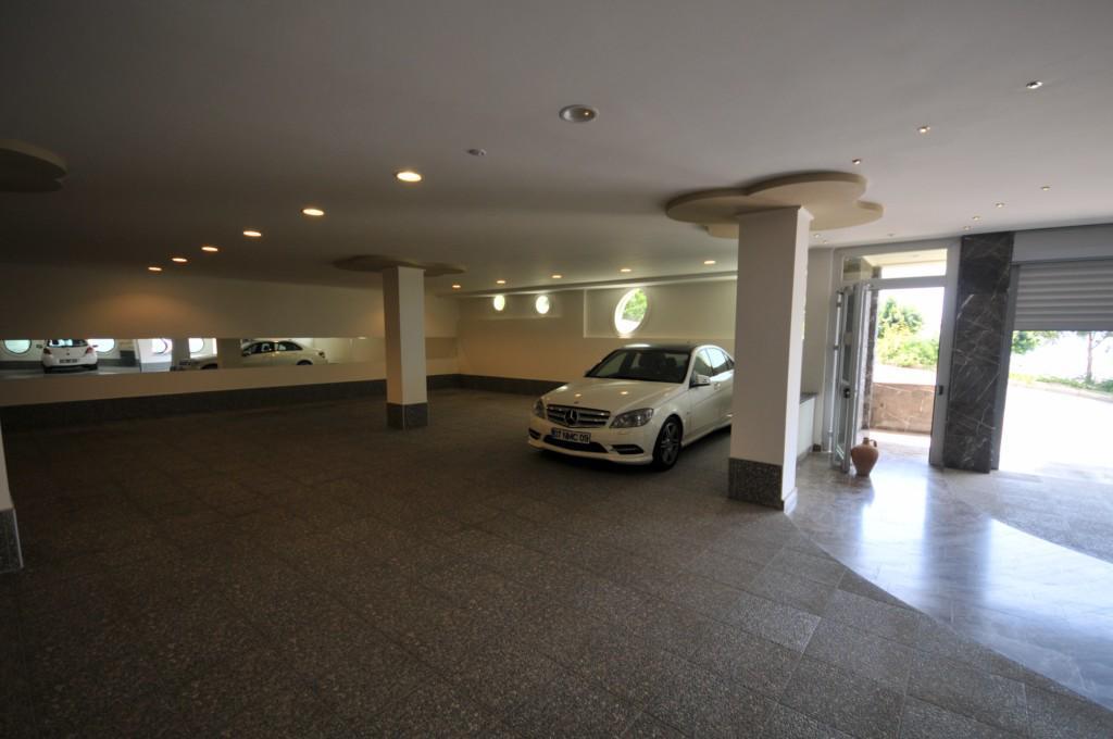 MAY671 - Photo 23