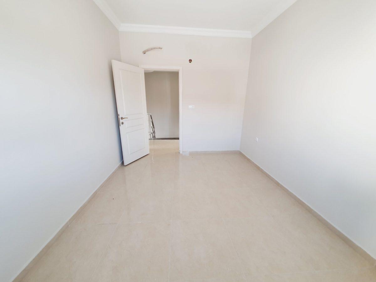 MAY651 - Photo 12