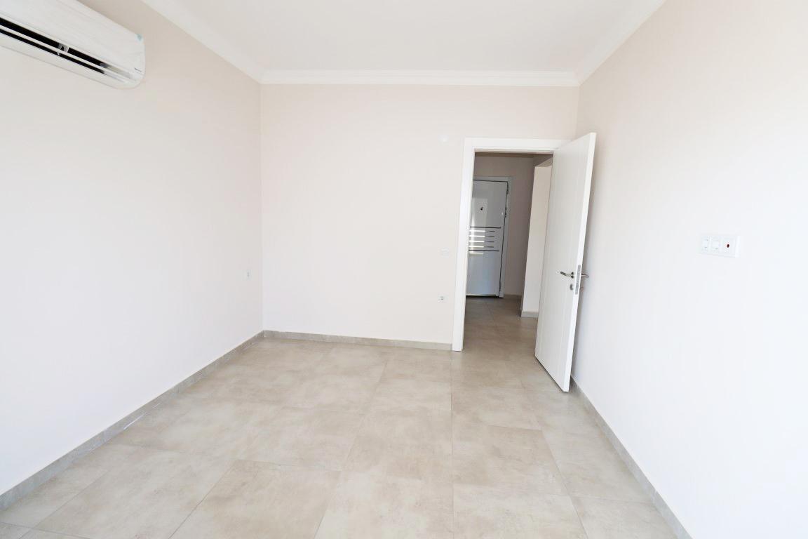 MAY677 - Photo 35