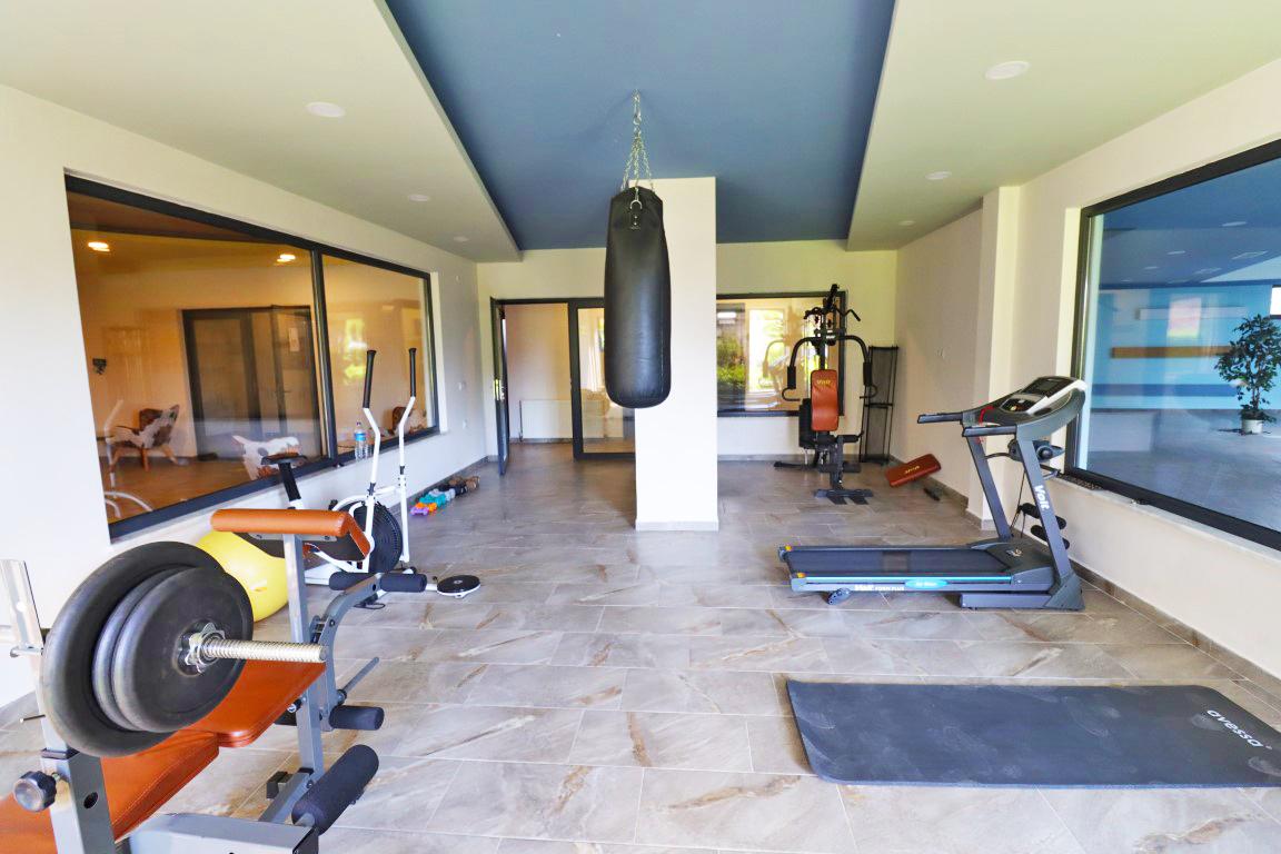 MAY677 - Photo 18