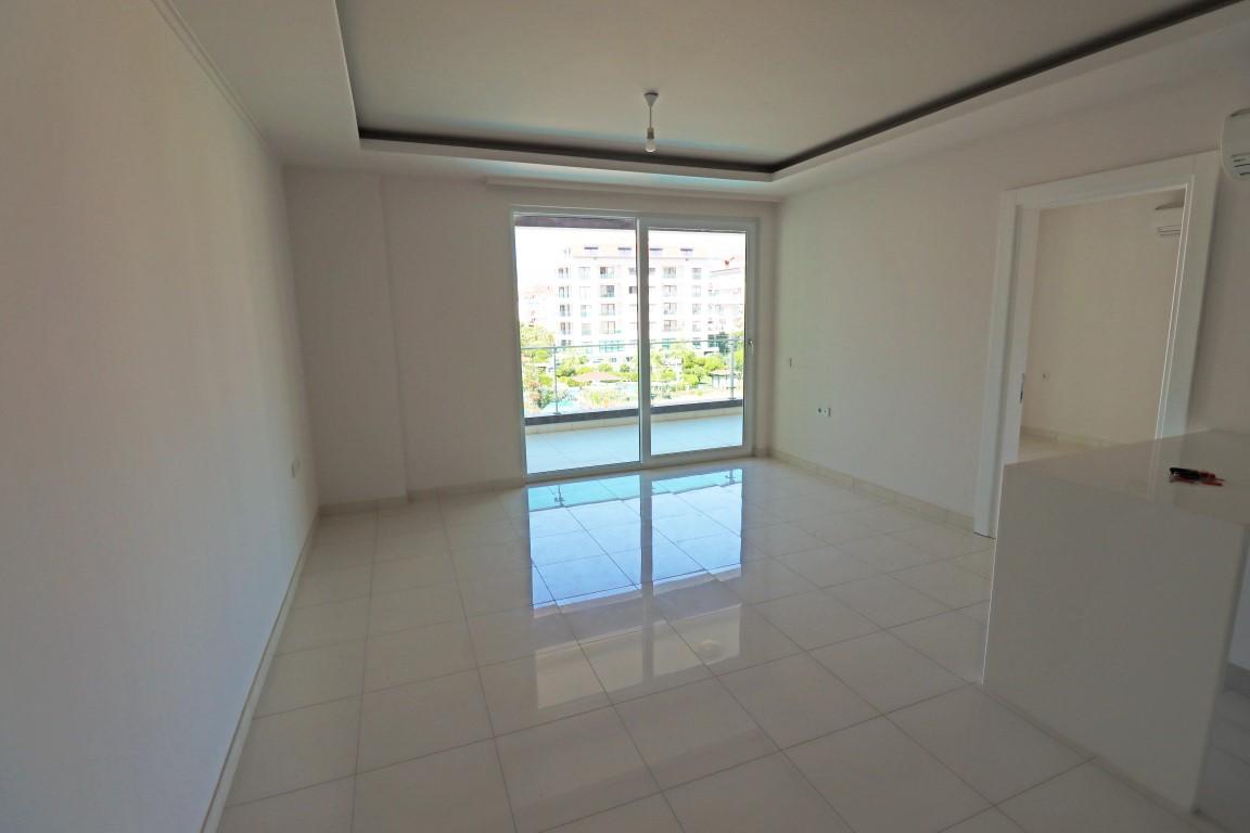 MAY679 - Photo 33