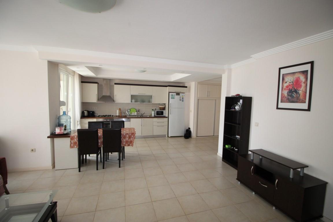 MAY771 - Photo 10