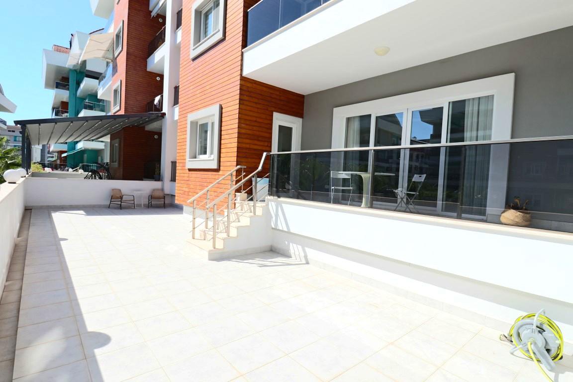 MAY737 - Photo 51