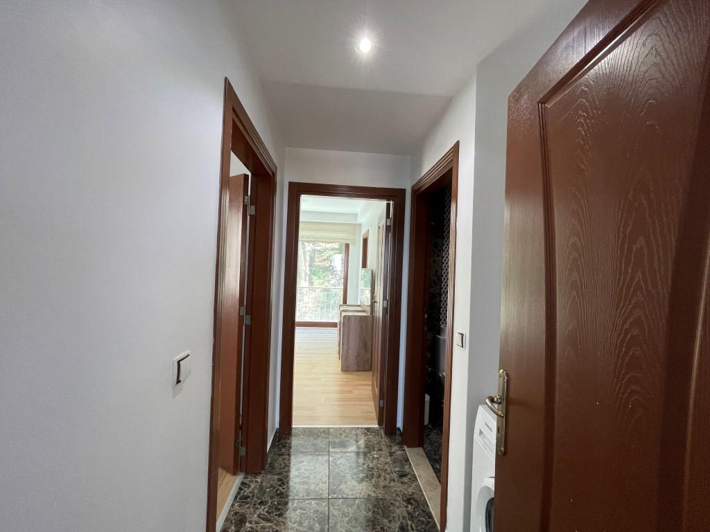 MAY587 - Photo 17