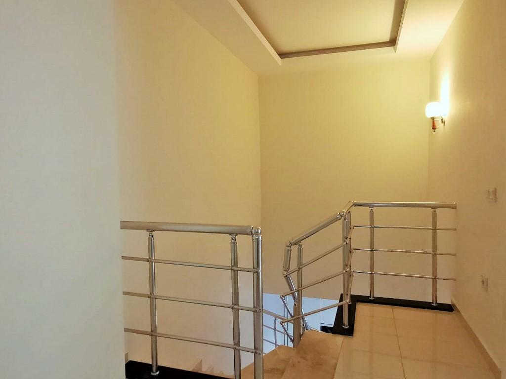 MAY698 - Photo 14