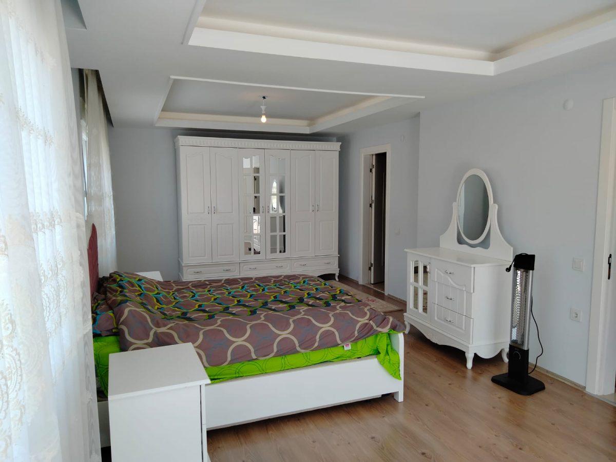 MAY660 - Photo 33