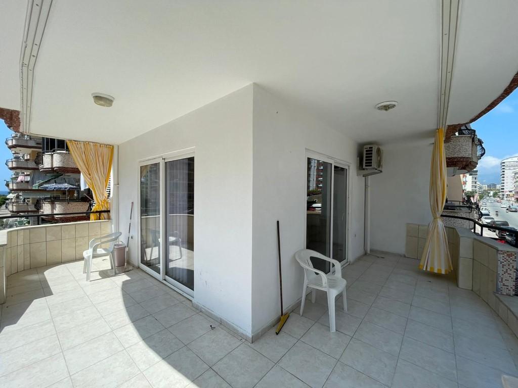 MAY586 - Photo 25