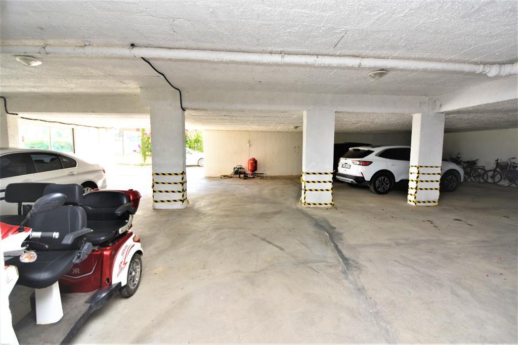 MAY773 - Photo 13