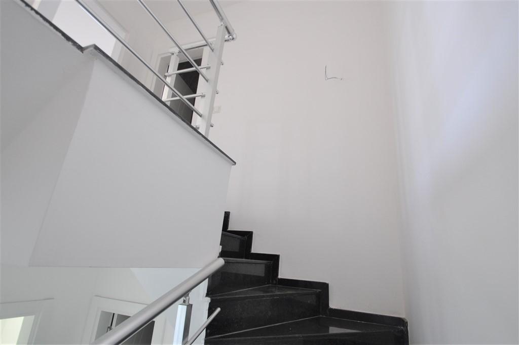 MAY1036 - Photo 12