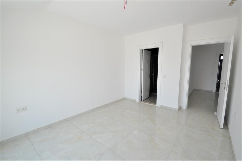 MAY1035 - Photo 18