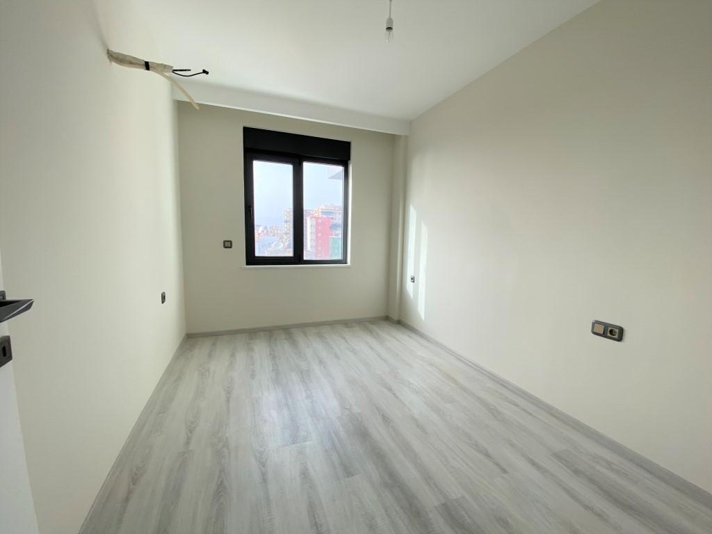 MAY795 - Photo 19