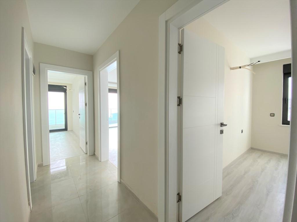 MAY795 - Photo 20