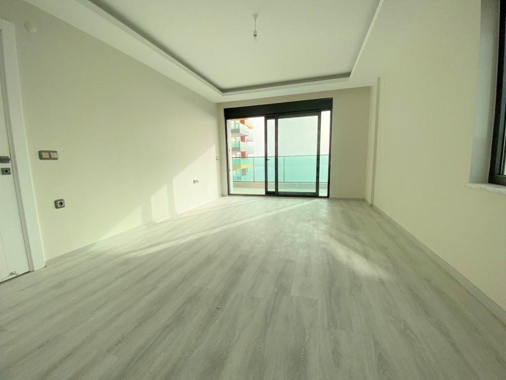 MAY795 - Photo 22