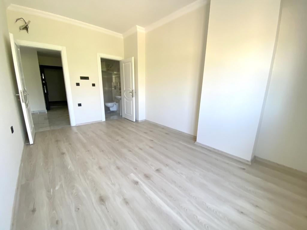 MAY811 - Photo 14