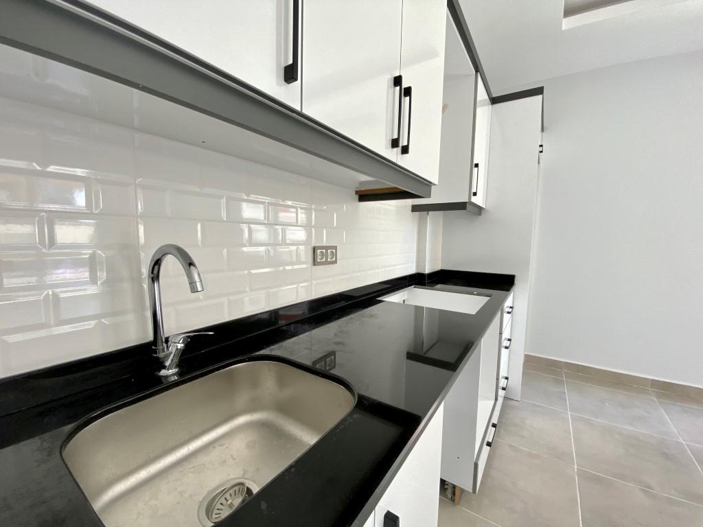 MAY785 - Photo 15
