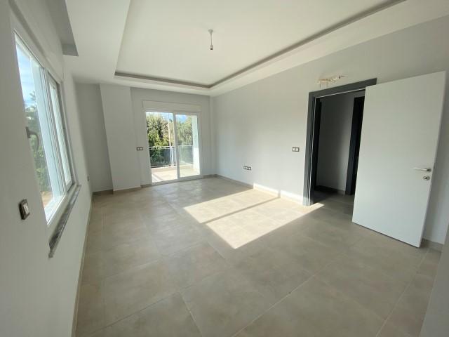MAY1031 - Photo 16