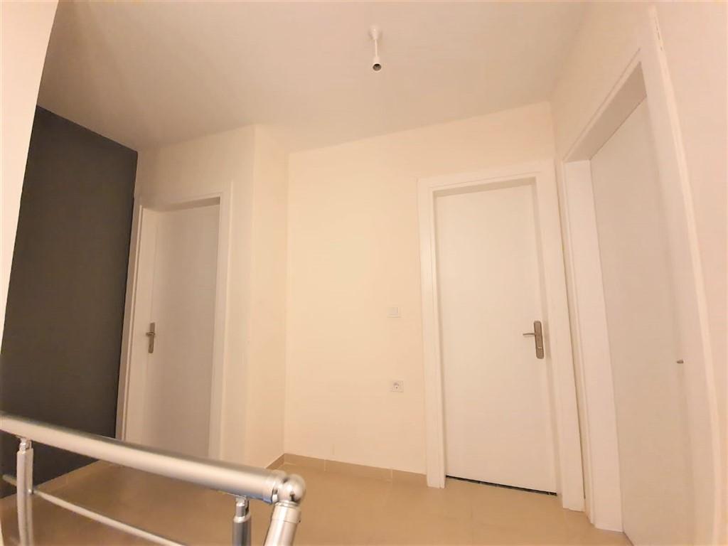 MAY1023 - Photo 27