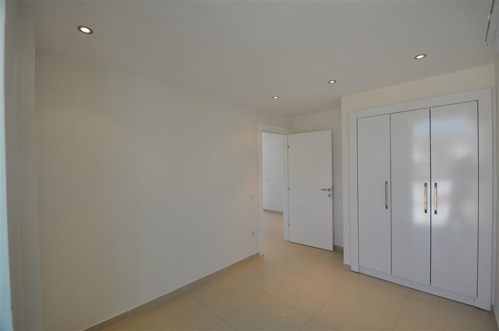 MAY1037 - Photo 15