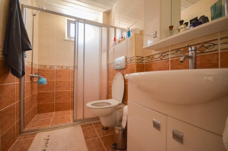 MAY1011 - Photo 33