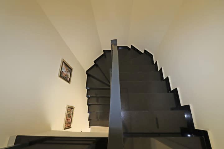 MAY1239 - Photo 22