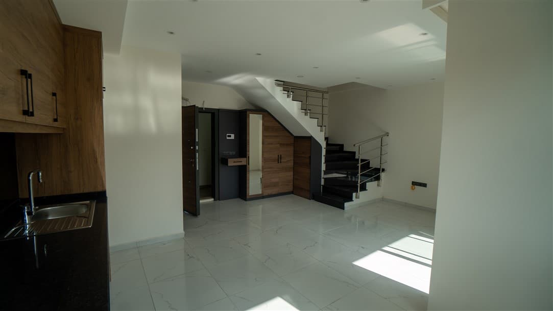 MAY1174 - Photo 20