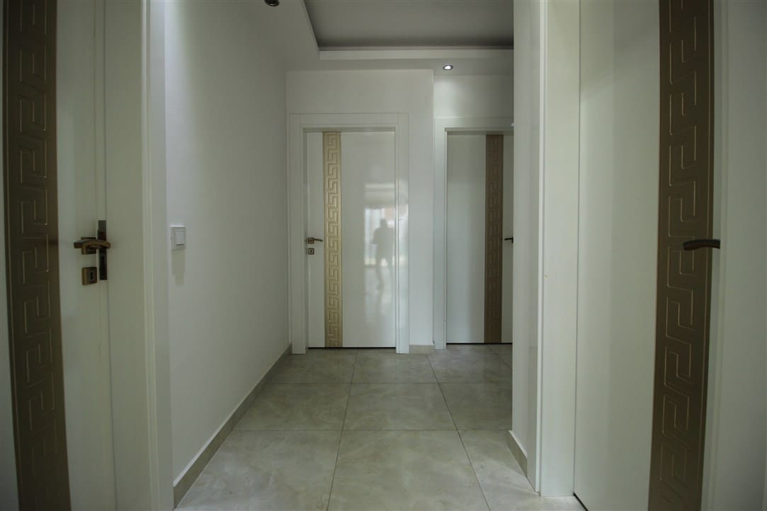 MAY1163 - Photo 15