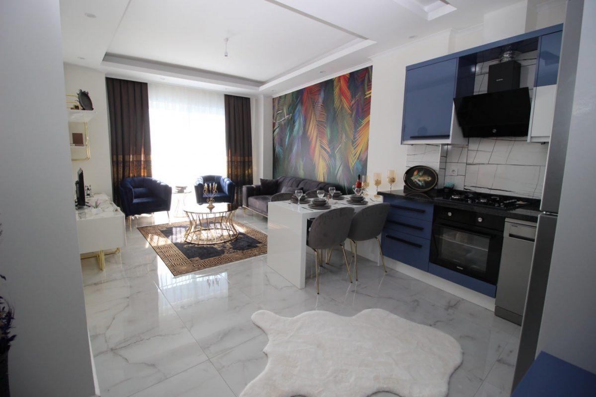 MAY1227 - Photo 2