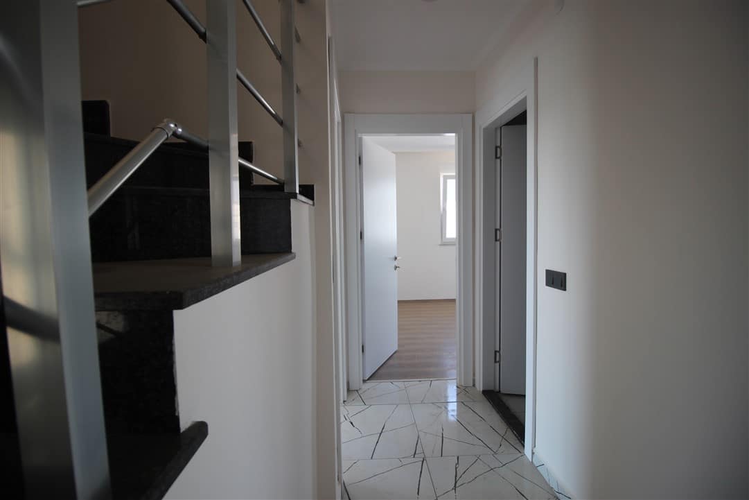 MAY1184 - Photo 18