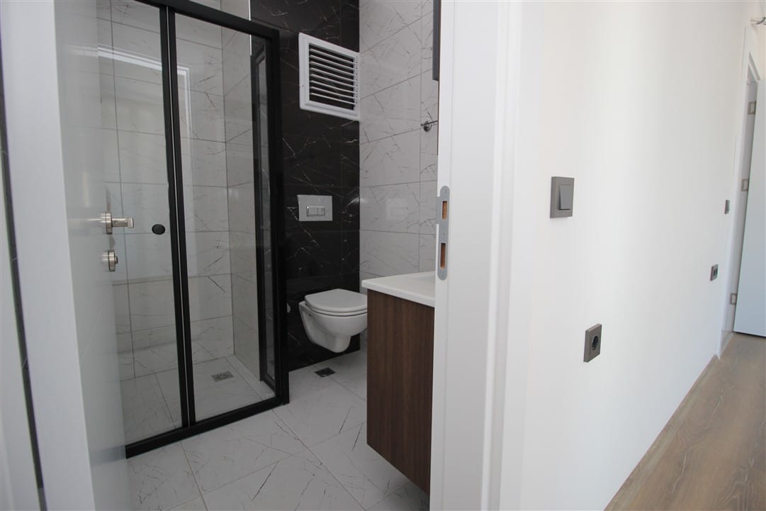 MAY1184 - Photo 22